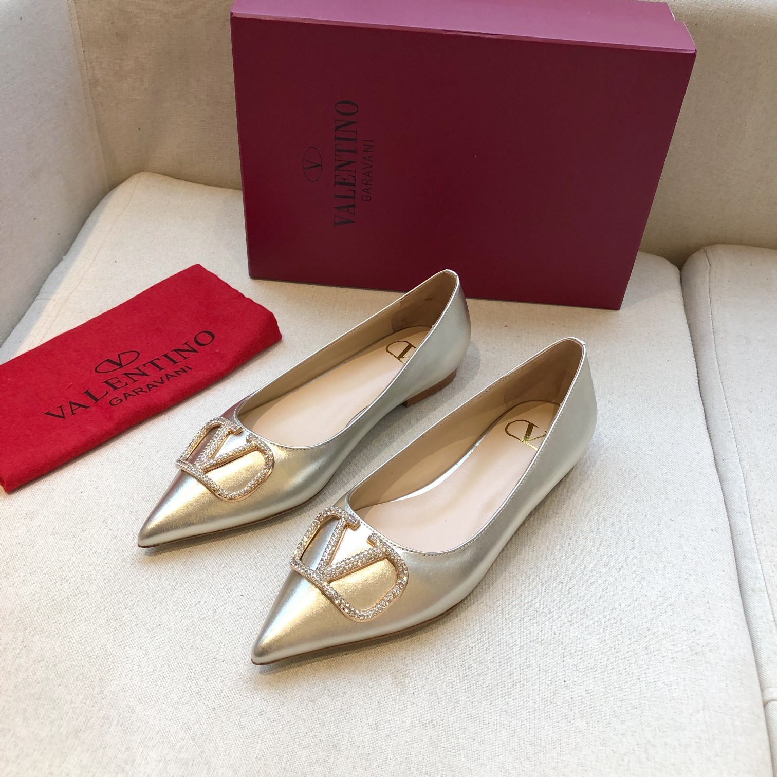 VALENTINO GARAVANI Roman Stud BOOT WOMEN 32 - vstockx