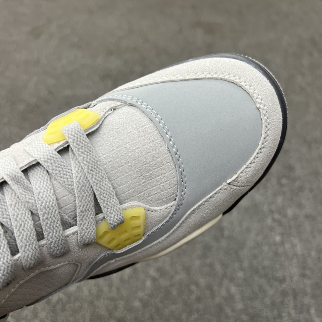 Jordan 4 Retro SE Craft Photon Dust - vstockx