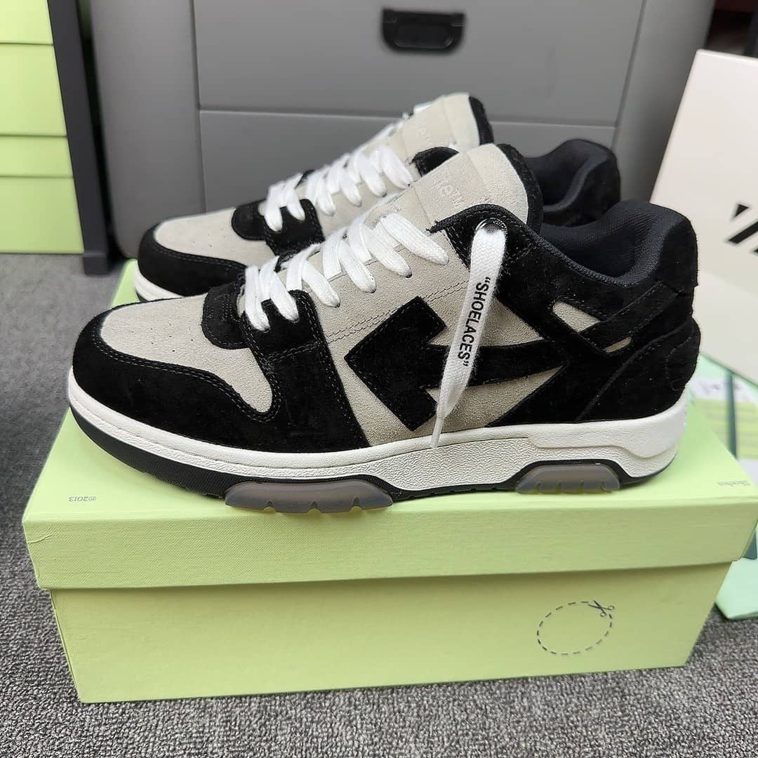 OFF-WHITE Out Of Office OOO Low Tops White Black White - vstockx