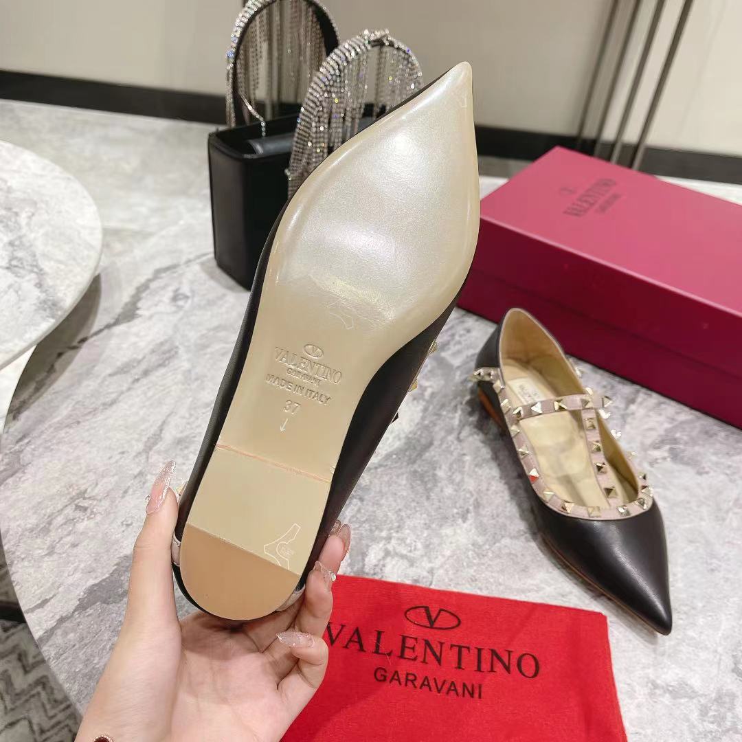 VALENTINO GARAVANI Roman Stud WOMEN 15 - vstockx