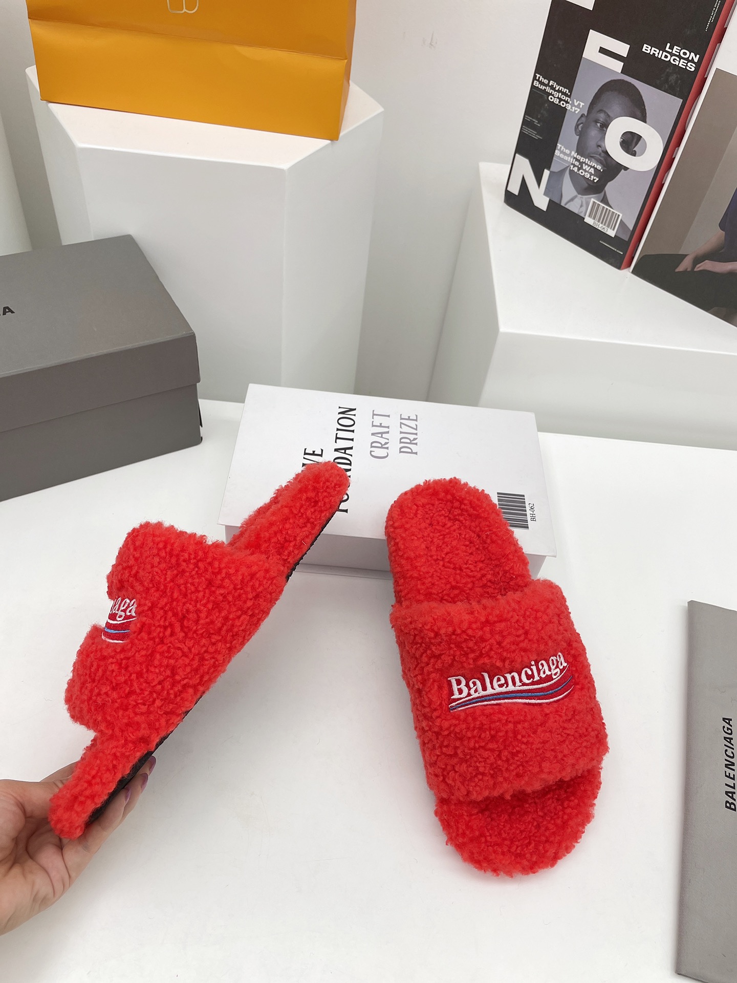 Balenciaga women 4 - vstockx