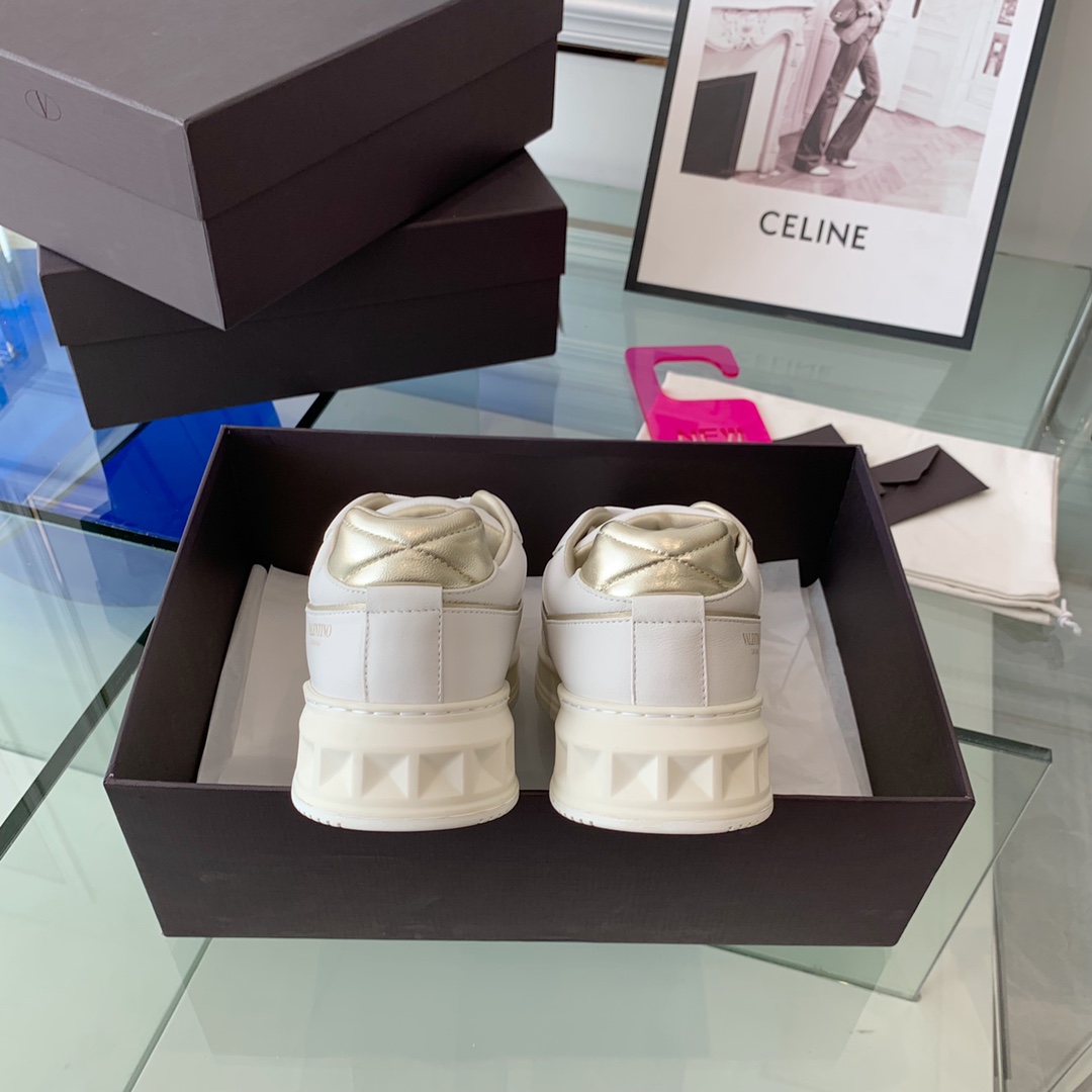 VALENTINO GARAVANI ONE STUD SNEAKER 5 - vstockx