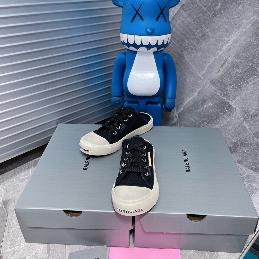 Balenciaga Paris Sneaker 2 - vstockx