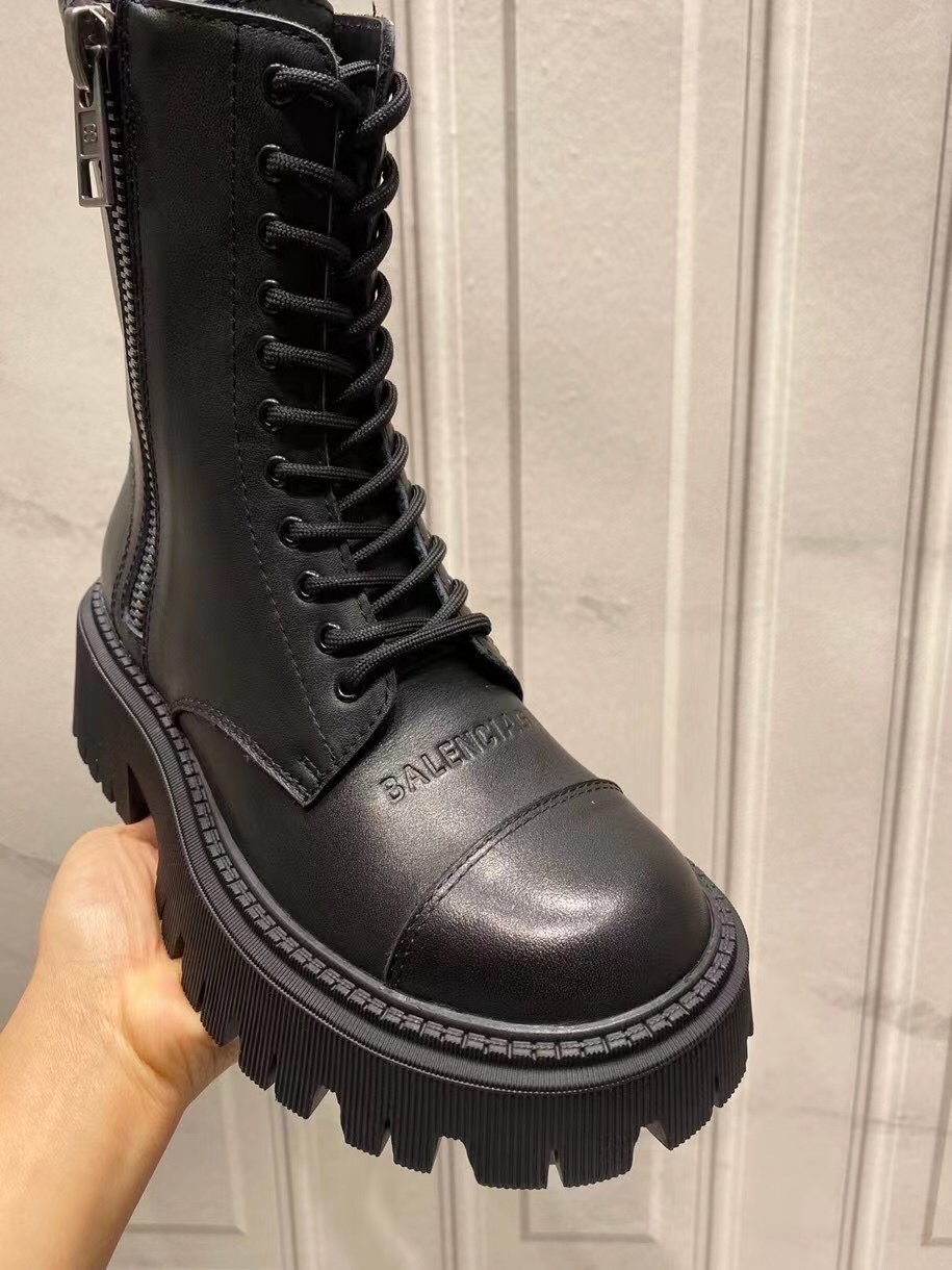Balenciaga boot women 6 - vstockx