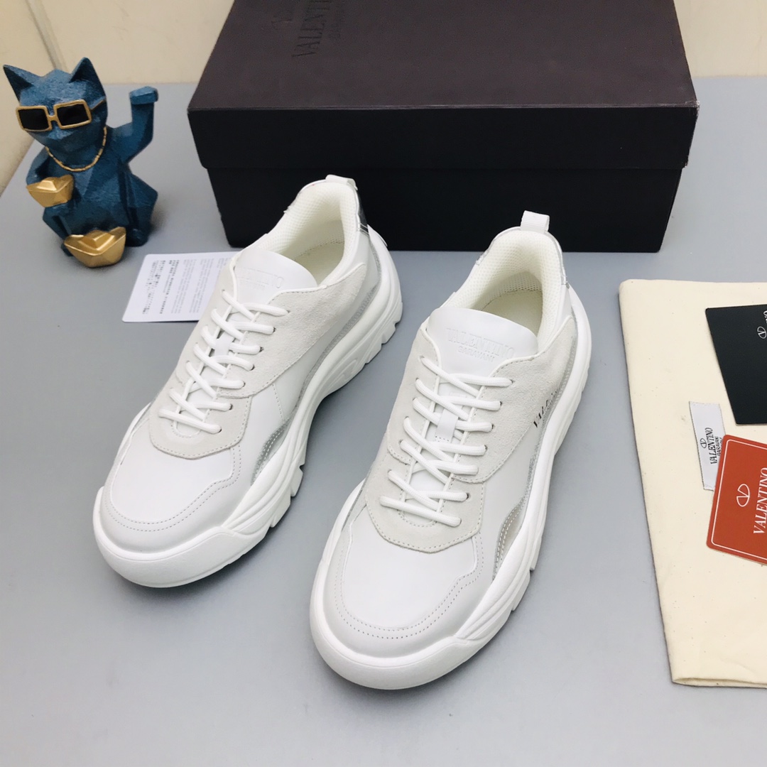 Valentino Garavani Gumboy low-top sneakers 19 - vstockx