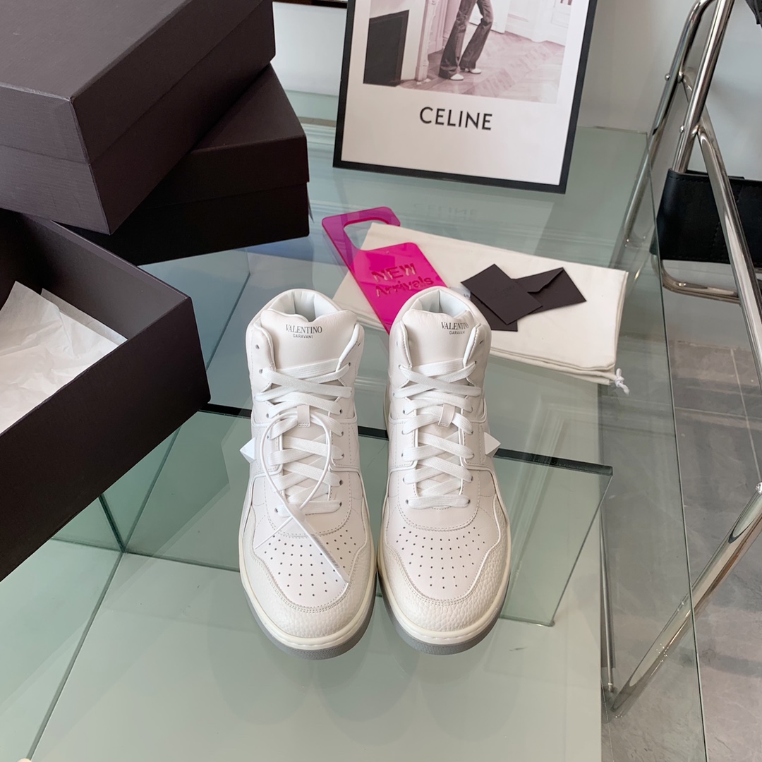 VALENTINO GARAVANI ONE STUD SNEAKER 6 - vstockx