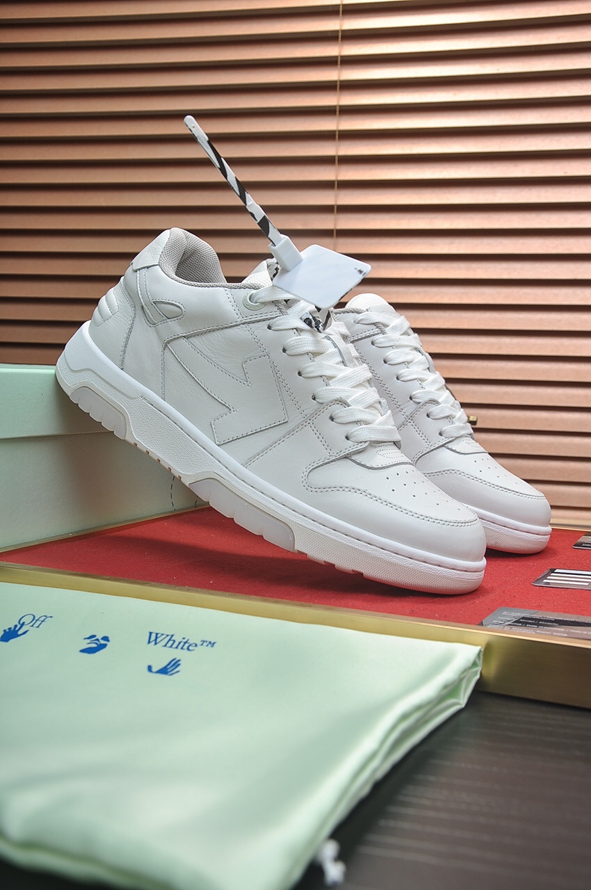 OFF-WHITE Out Of Office OOO Low Tops Triple White - vstockx