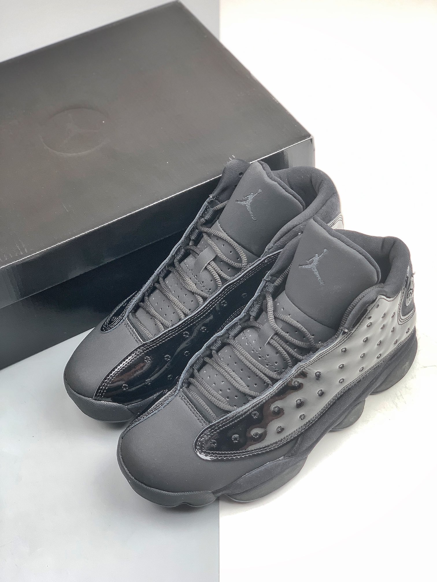 Jordan 13 Retro Cap and Gown - vstockx