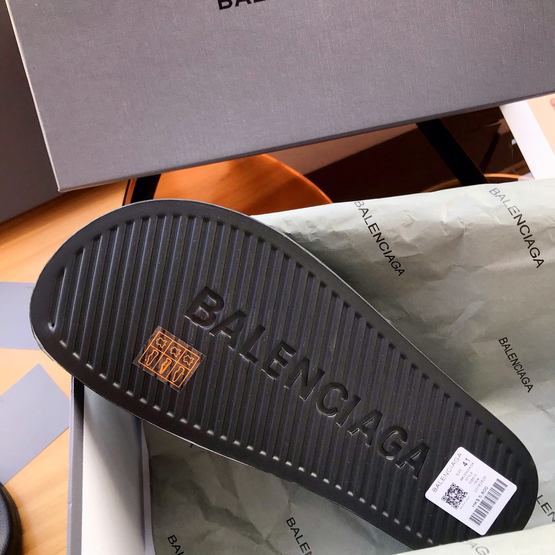 Balenciaga Slides 7 - vstockx