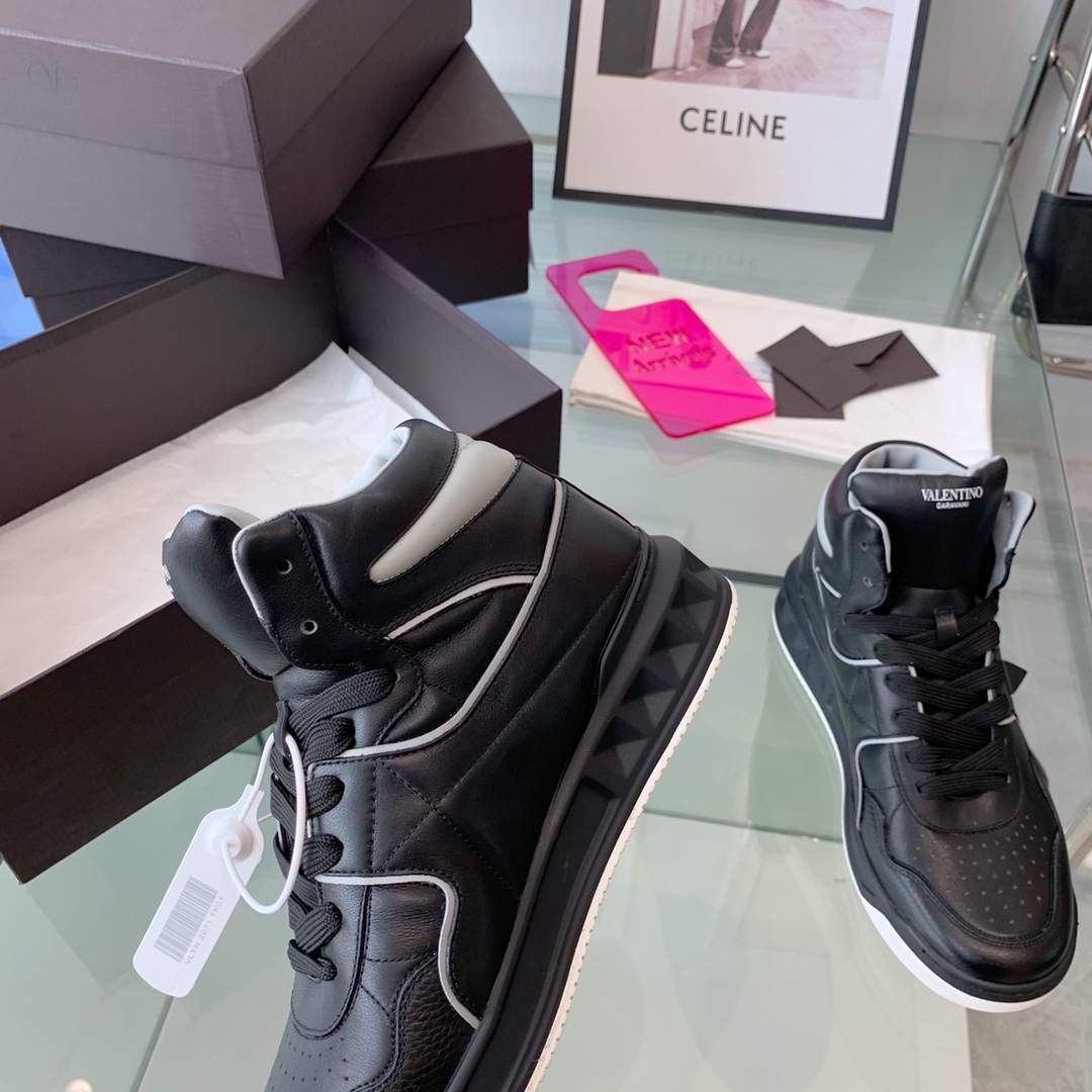 VALENTINO GARAVANI ONE STUD SNEAKER 6 - vstockx