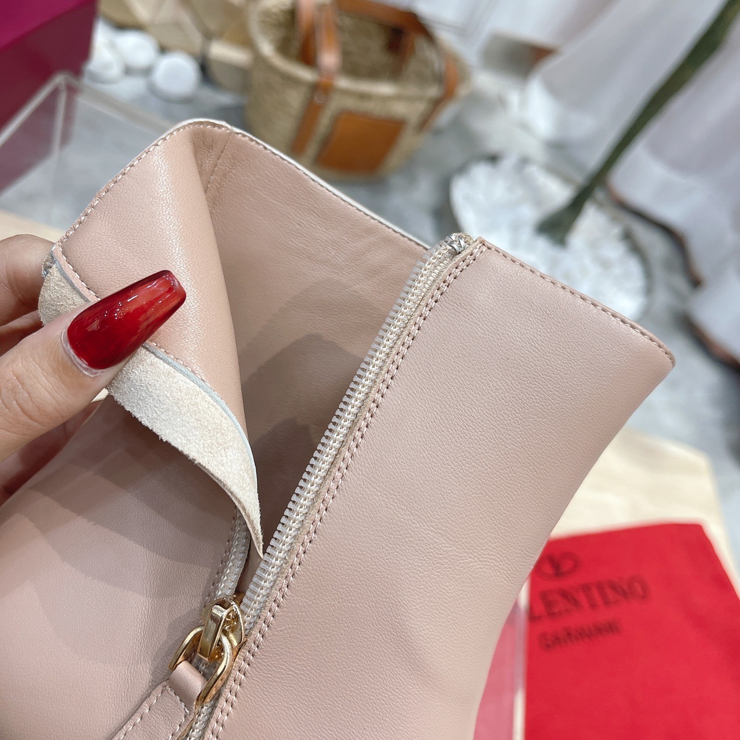 VALENTINO GARAVANI Roman Stud BOOT WOMEN 30 - vstockx