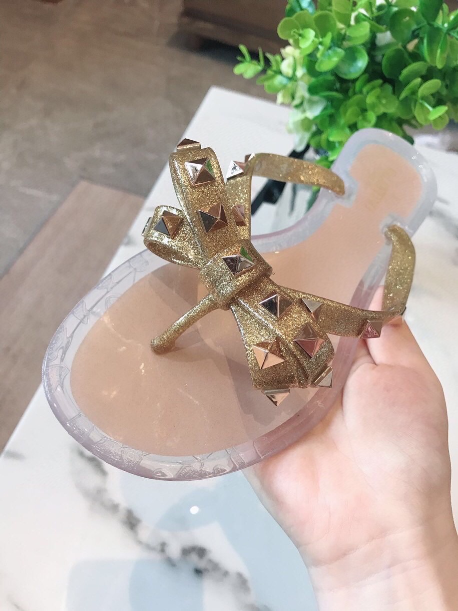 VALENTINO GARAVANI Rockstud WOMEN 35 - vstockx