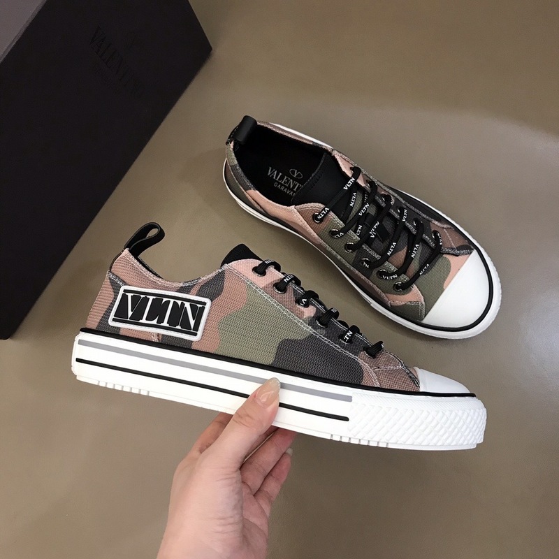 Valentino Garavani Giggies VLTN TIMES low-top sneakers 9 - vstockx