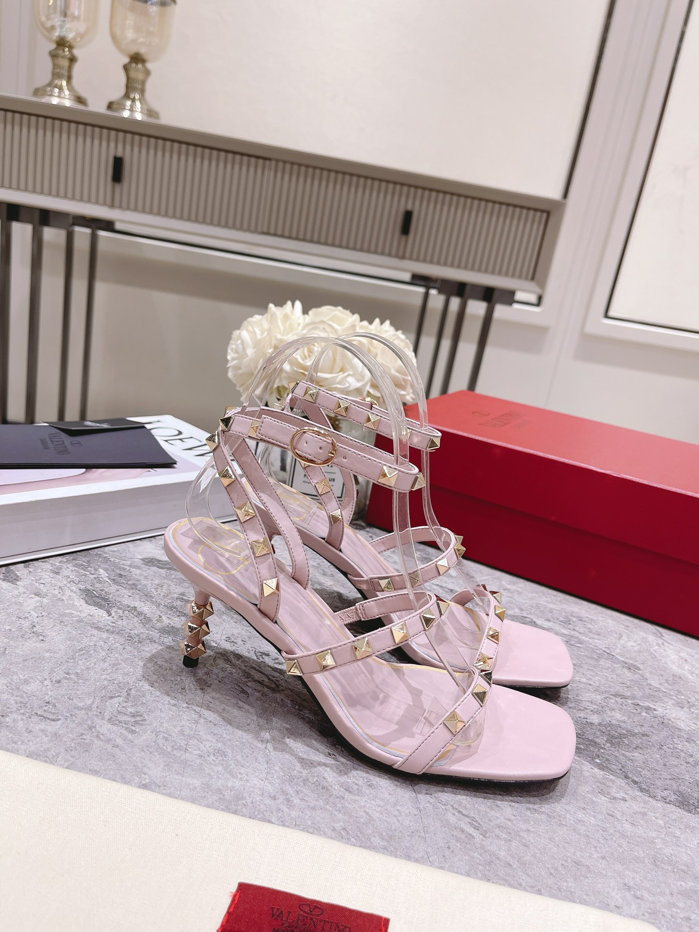VALENTINO GARAVANI Rockstud WOMEN 4 - vstockx