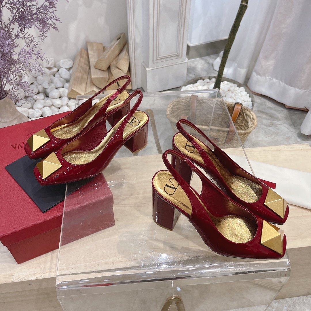 VALENTINO GARAVANI Roman Stud WOMEN 19 - vstockx