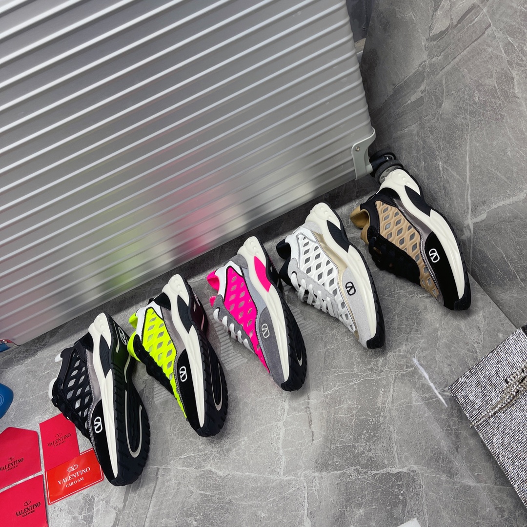 VALENTINO GARAVANI Ready Go Runner Sneaker 2 - vstockx