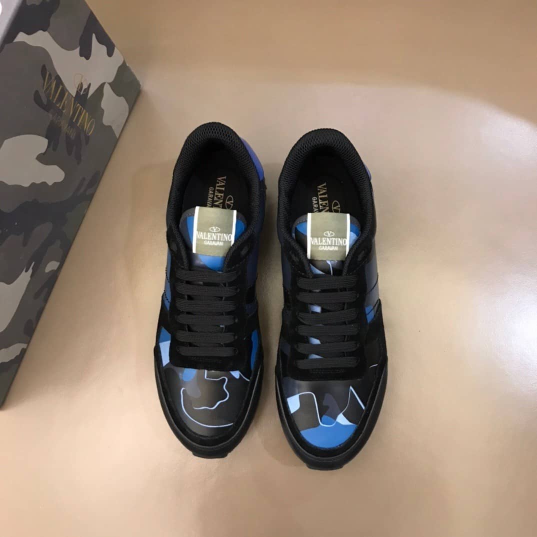 Valentino Garavani Camouflage Rockrunner Sneaker in fabric and nappa leather BLUE - vstockx