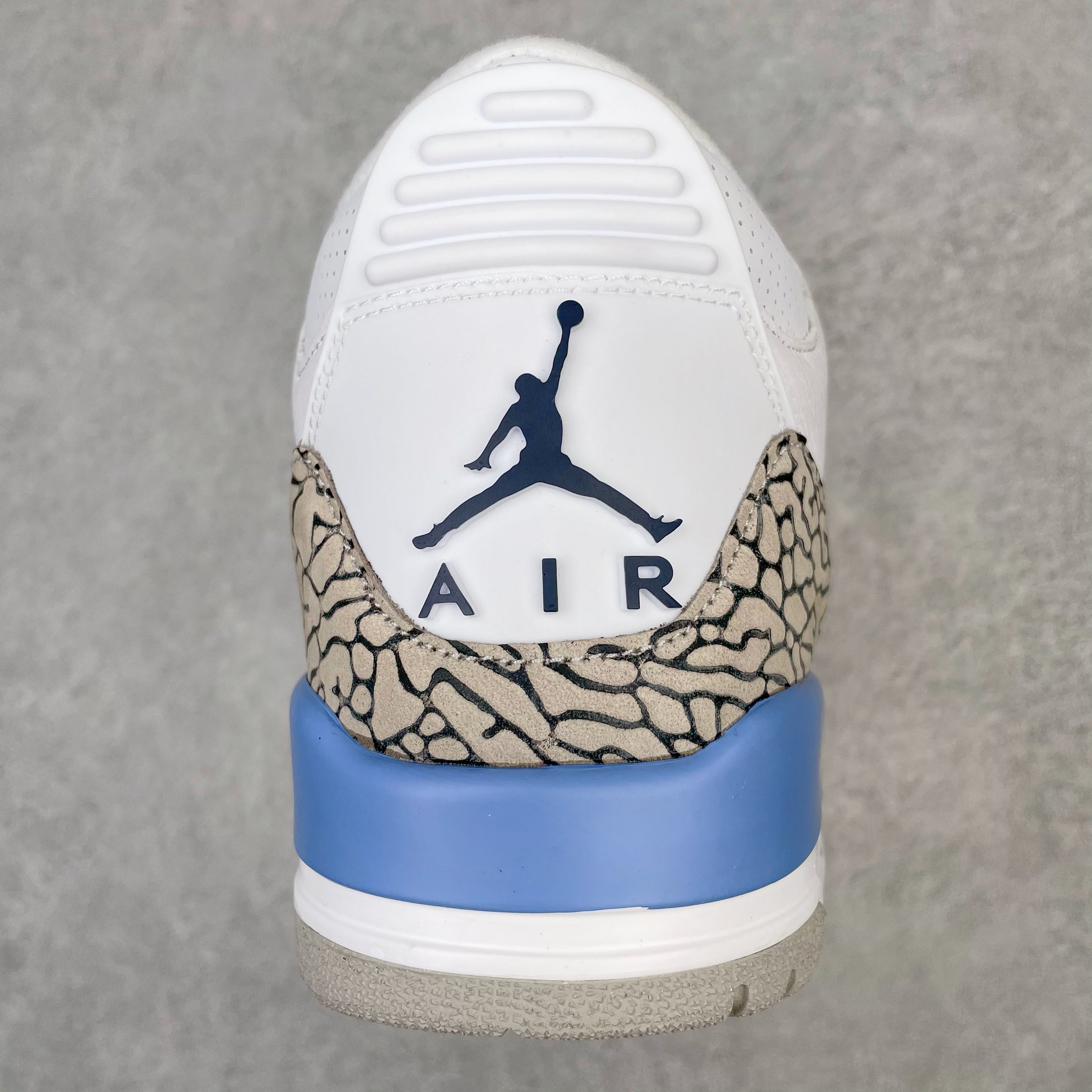 Jordan 3 Retro UNC (2020) - vstockx