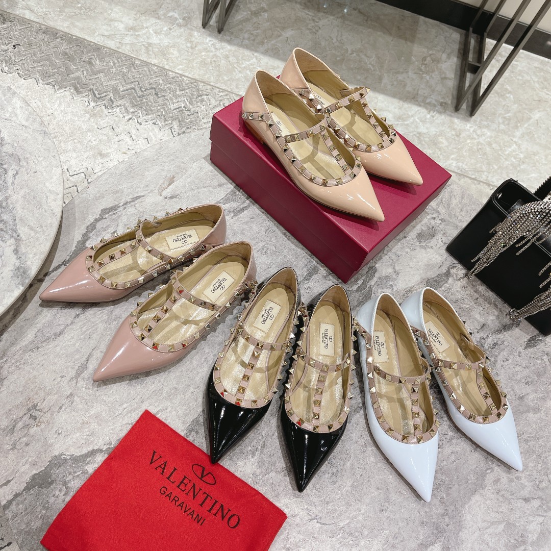 VALENTINO GARAVANI Roman Stud WOMEN 15 - vstockx