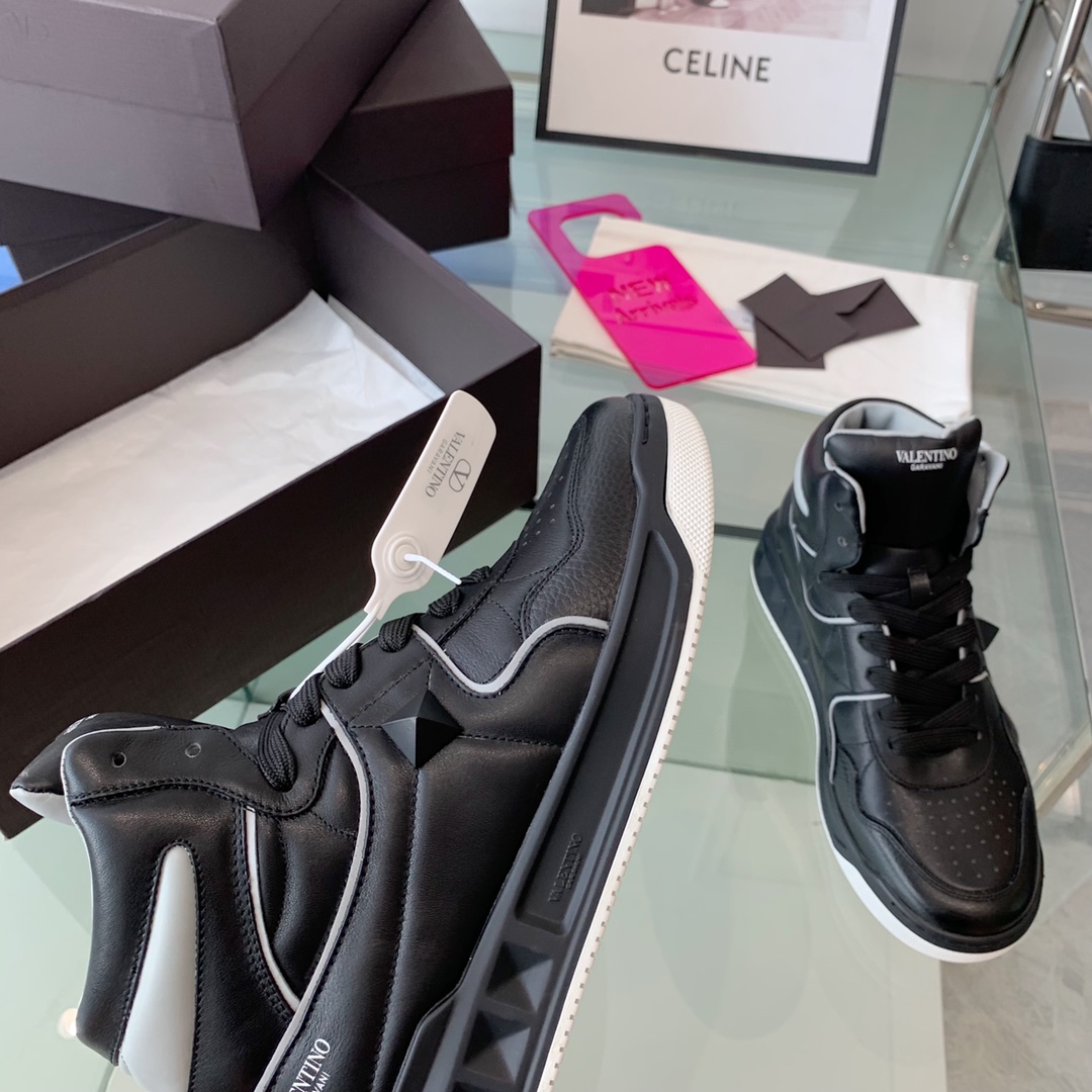 VALENTINO GARAVANI ONE STUD SNEAKER 6 - vstockx