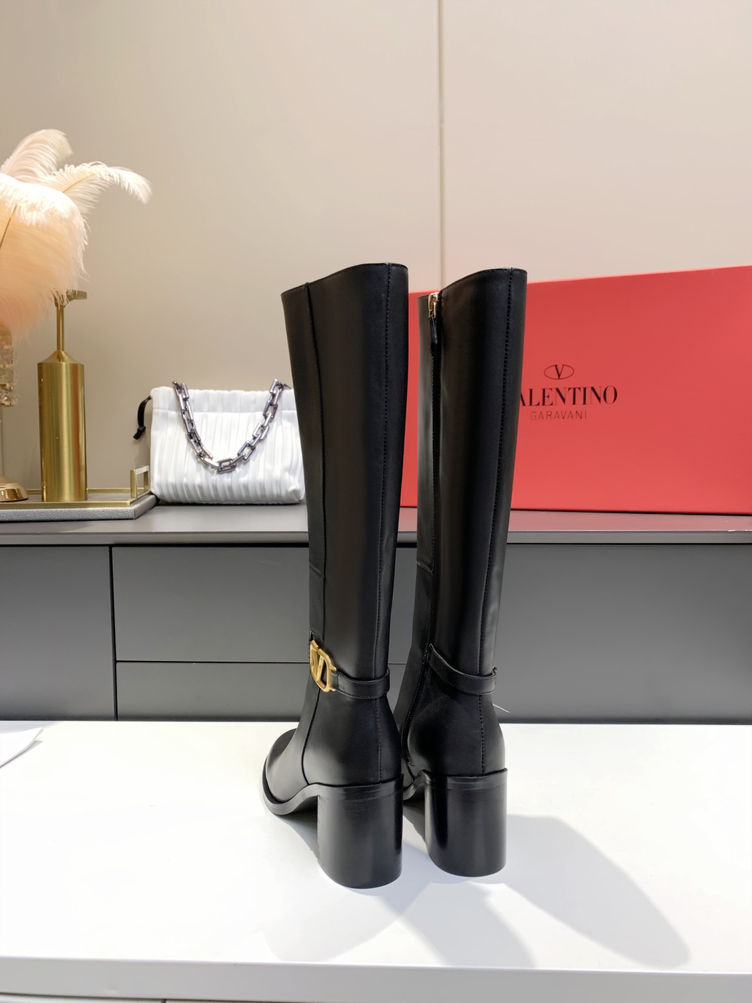 VALENTINO GARAVANI Roman Stud BOOT WOMEN 25 - vstockx