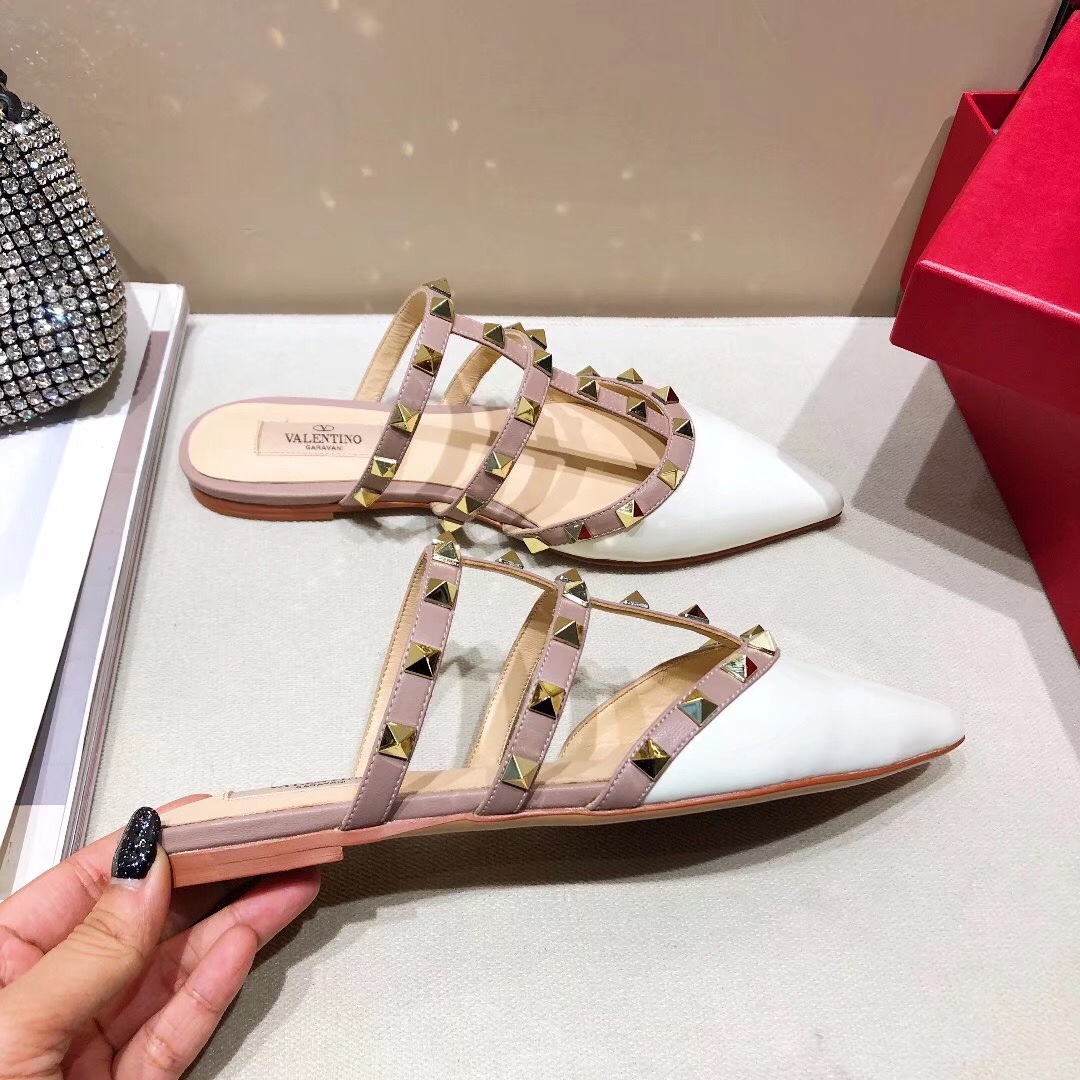 VALENTINO GARAVANI Roman Stud WOMEN 20 - vstockx