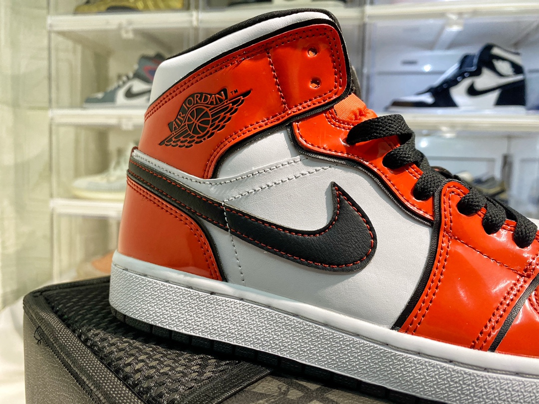 Jordan 1 Mid SE Turf Orange - vstockx