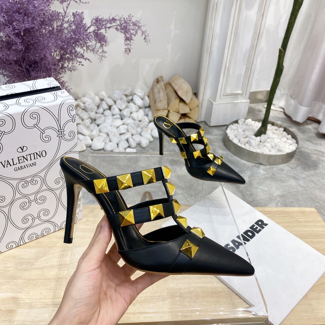 VALENTINO GARAVANI ROMAN STUD WOMEN 12 - vstockx