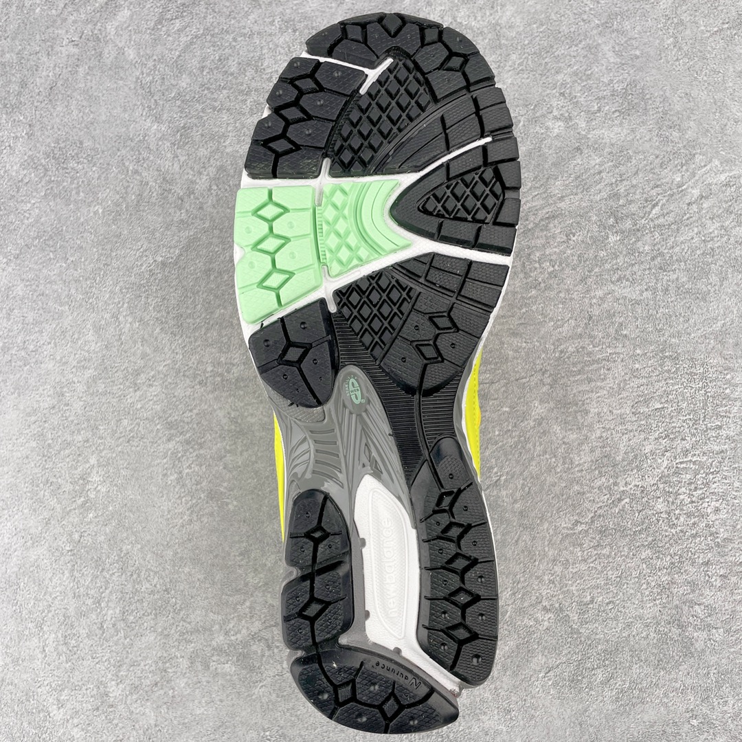 New Balance 2002R Sneaker 4 - vstockx
