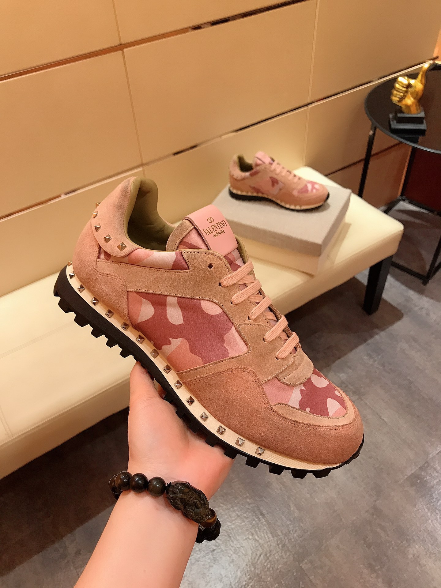 Valentino Garavani Rockrunner camouflage-print sneakers 23 - vstockx