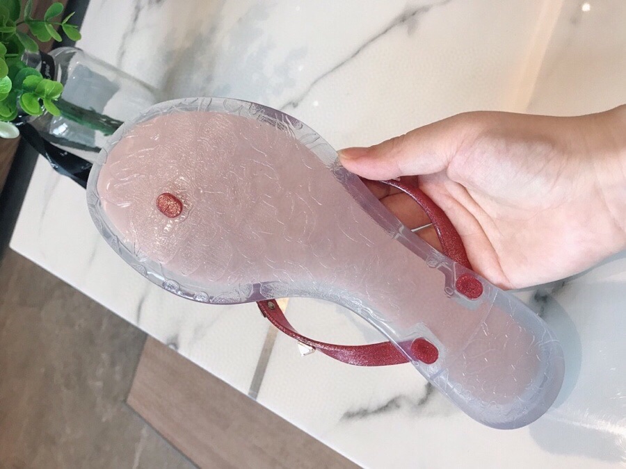 VALENTINO GARAVANI Rockstud WOMEN 35 - vstockx