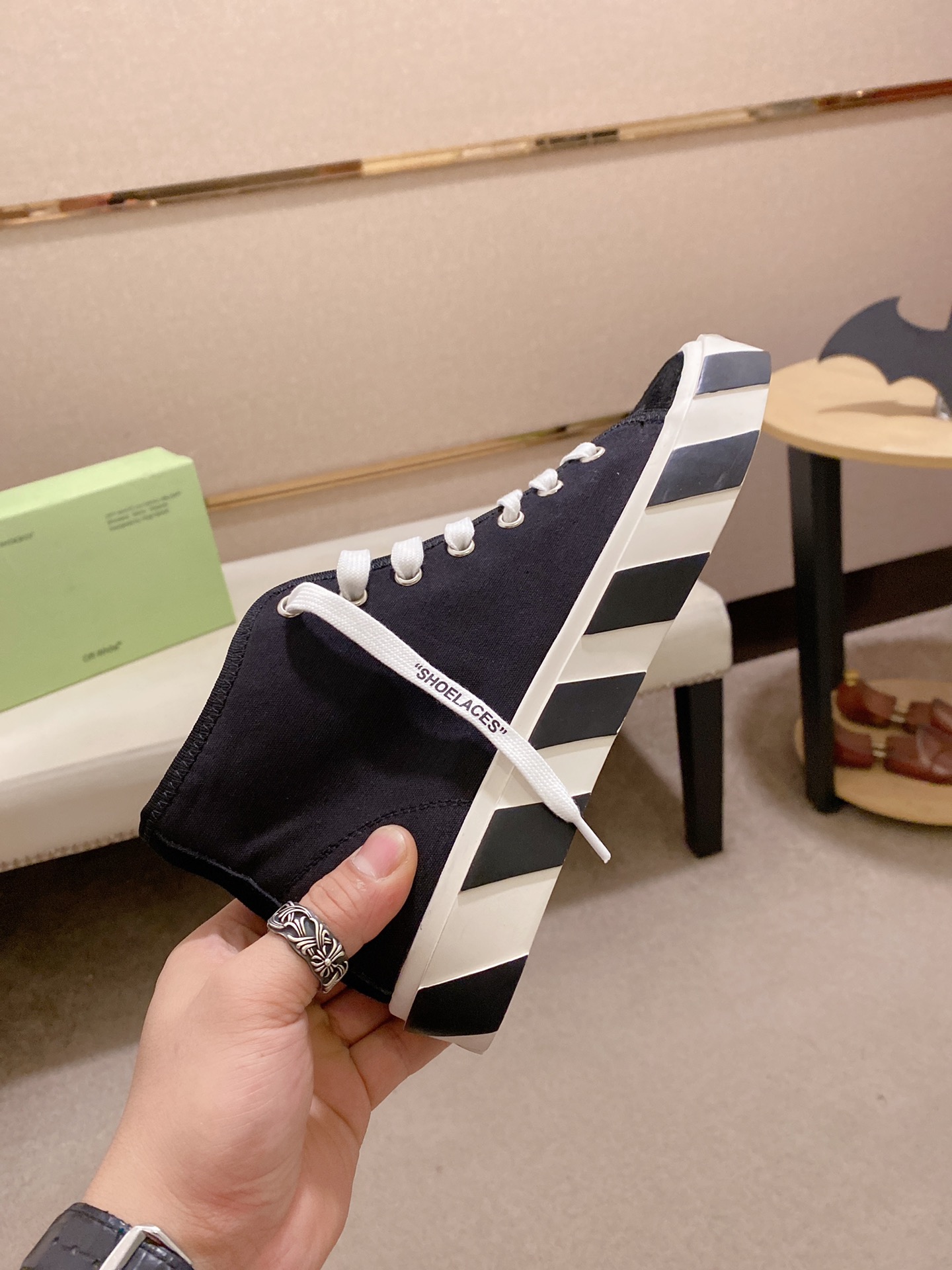 OFF-WHITE Vulcanized Hi Black Striped - vstockx