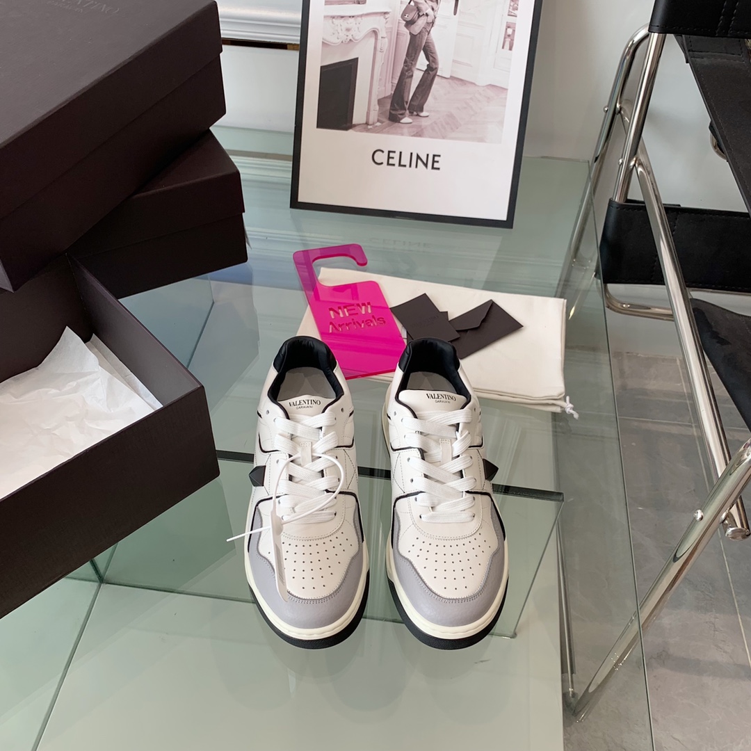 VALENTINO GARAVANI ONE STUD SNEAKER 5 - vstockx