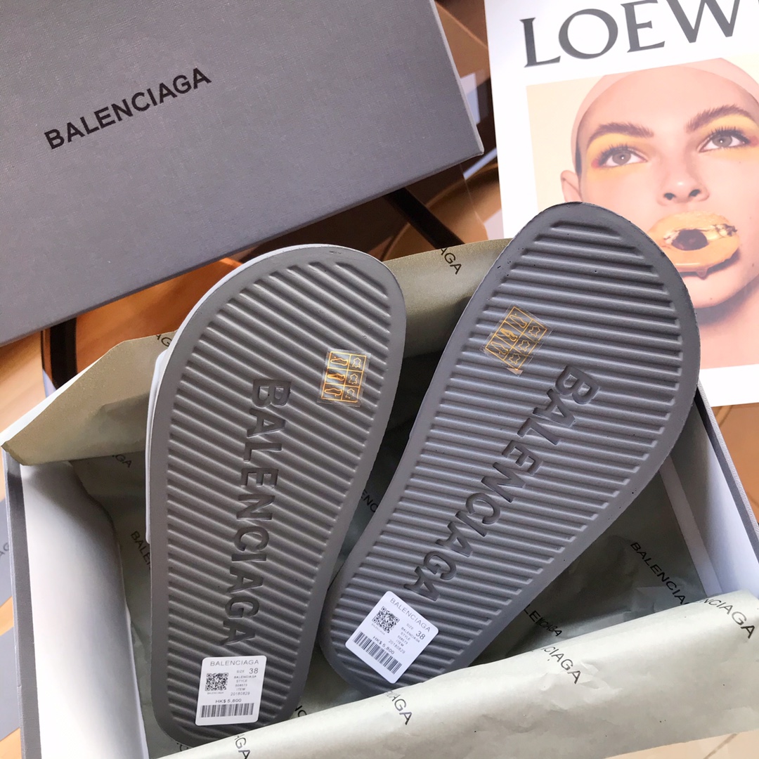 Balenciaga Slides 2 - vstockx
