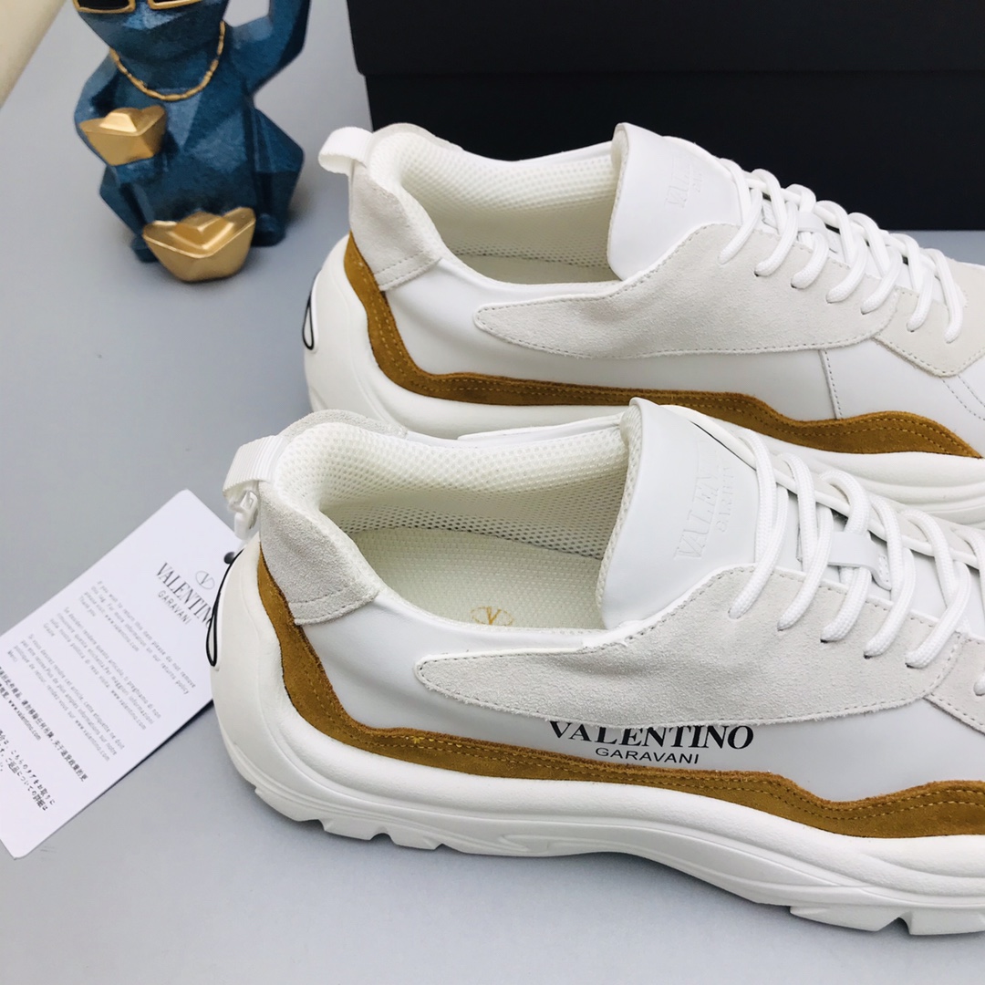 Valentino Garavani Gumboy low-top sneakers 20 - vstockx