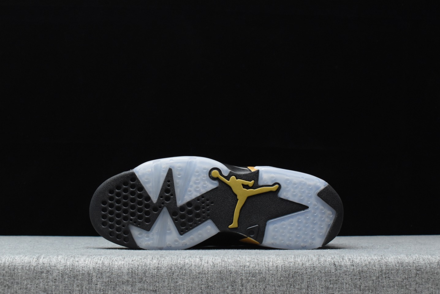 Jordan 6 Retro DMP - vstockx