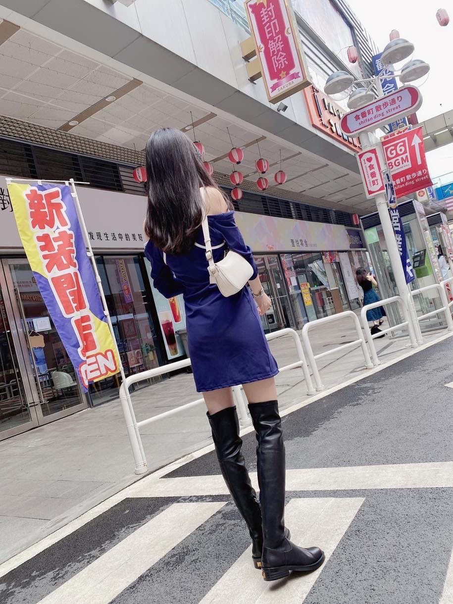 VALENTINO GARAVANI Roman Stud WOMEN 22 - vstockx