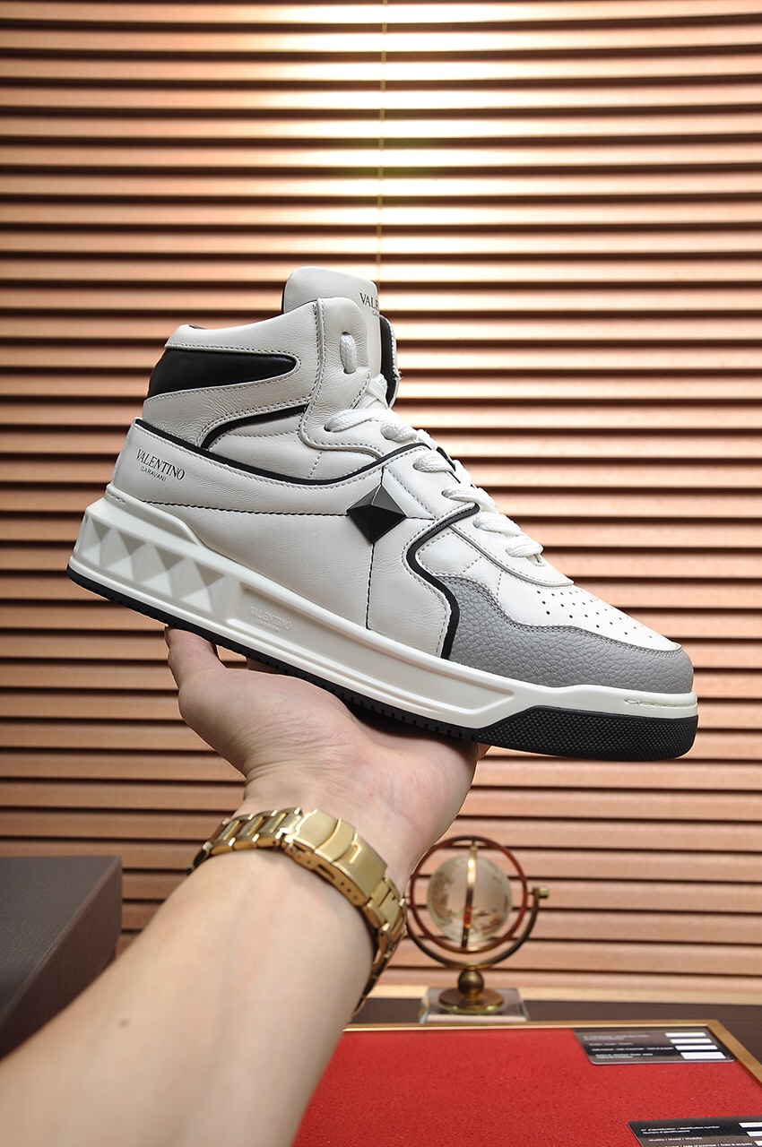 Valentino Garavani One Stud high-top sneakers 3 - vstockx