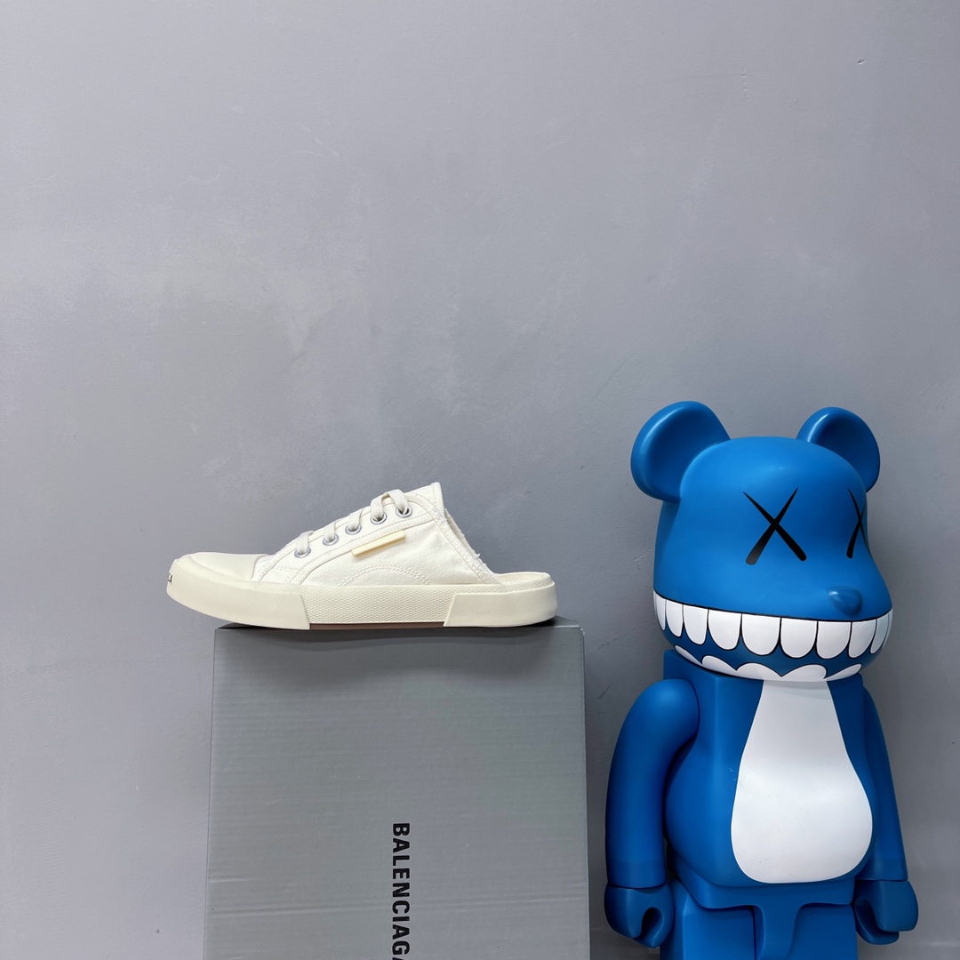 Balenciaga Paris Sneaker 2 - vstockx