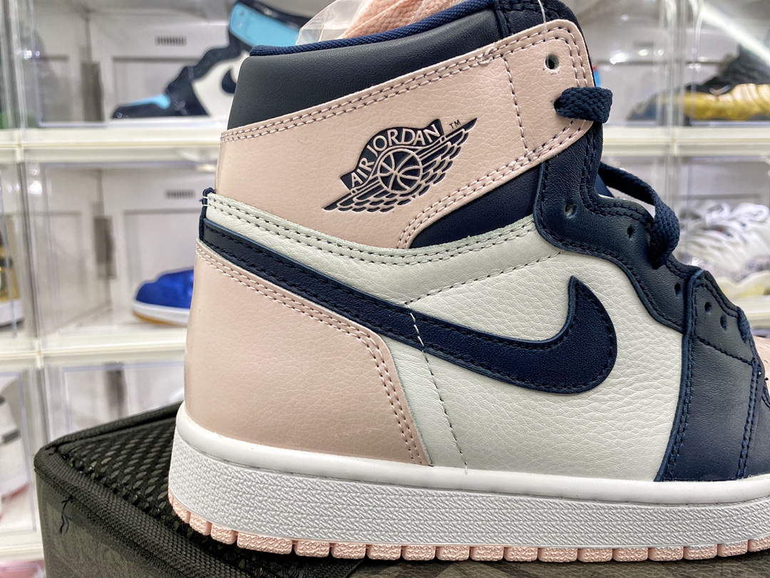 Jordan 1 Retro High OG Atmosphere (W) - vstockx