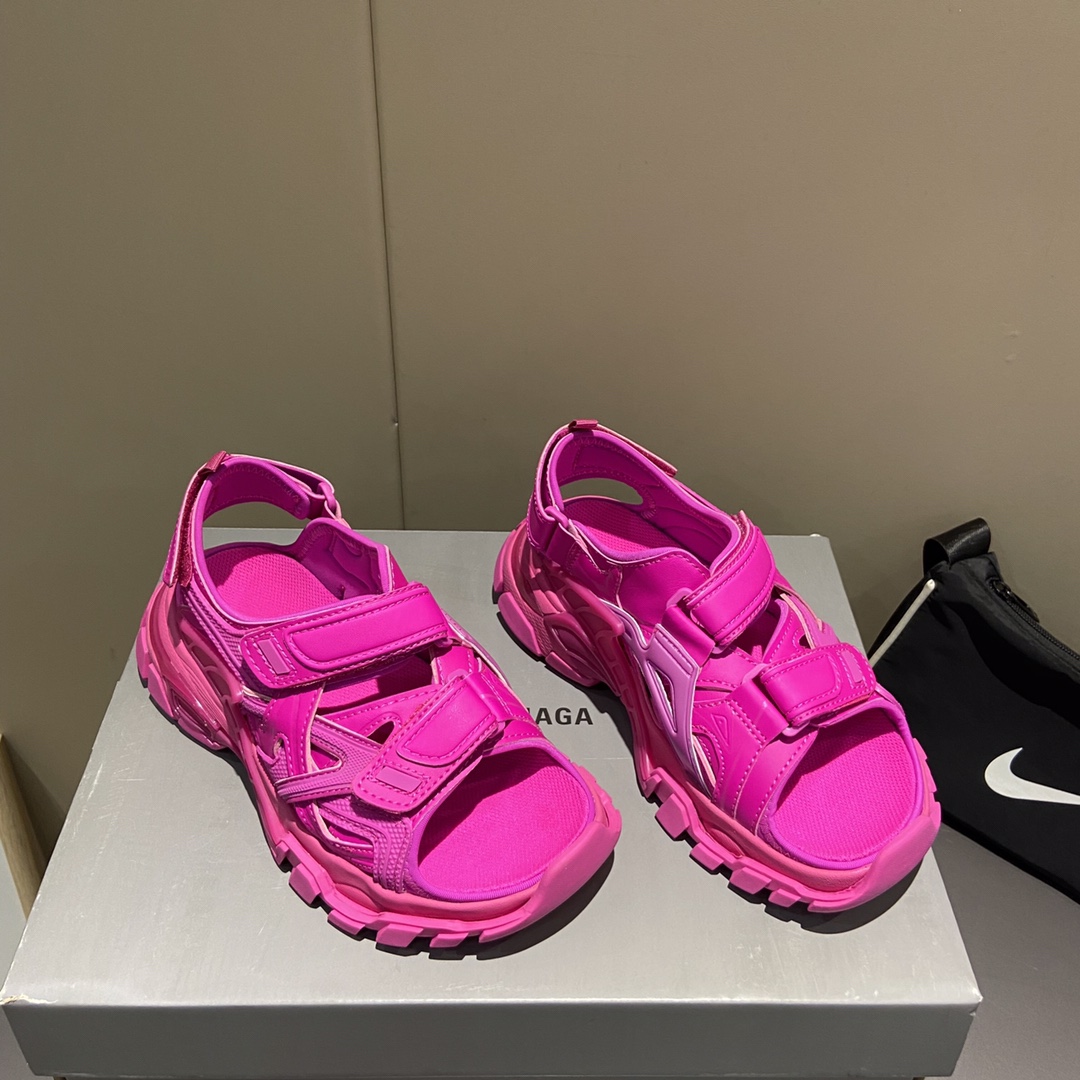 Balenciaga women 7 - vstockx