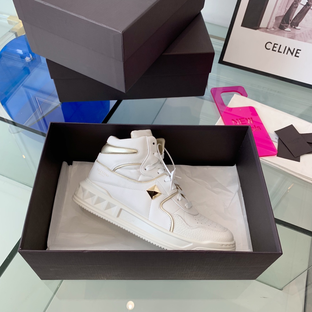 VALENTINO GARAVANI ONE STUD SNEAKER 6 - vstockx