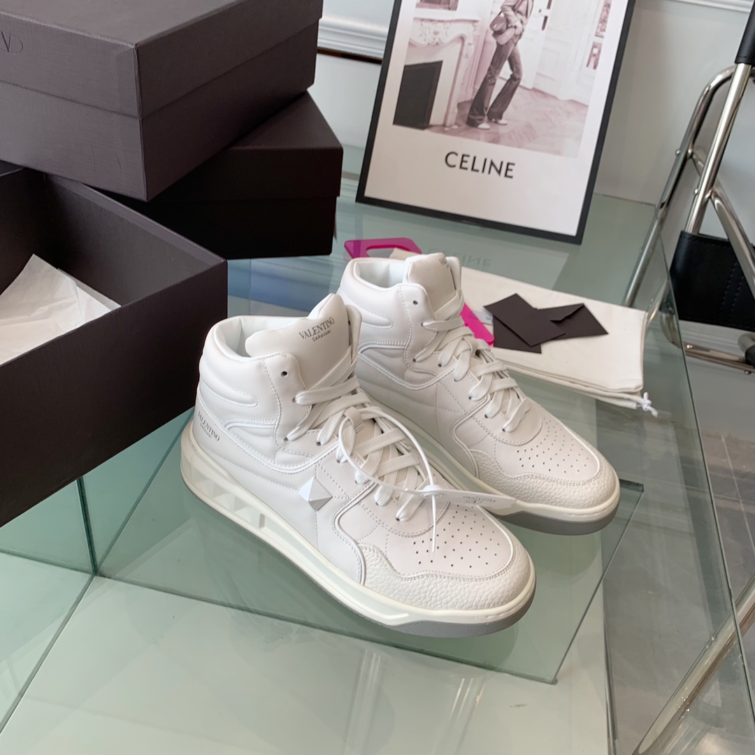 VALENTINO GARAVANI ONE STUD SNEAKER 6 - vstockx