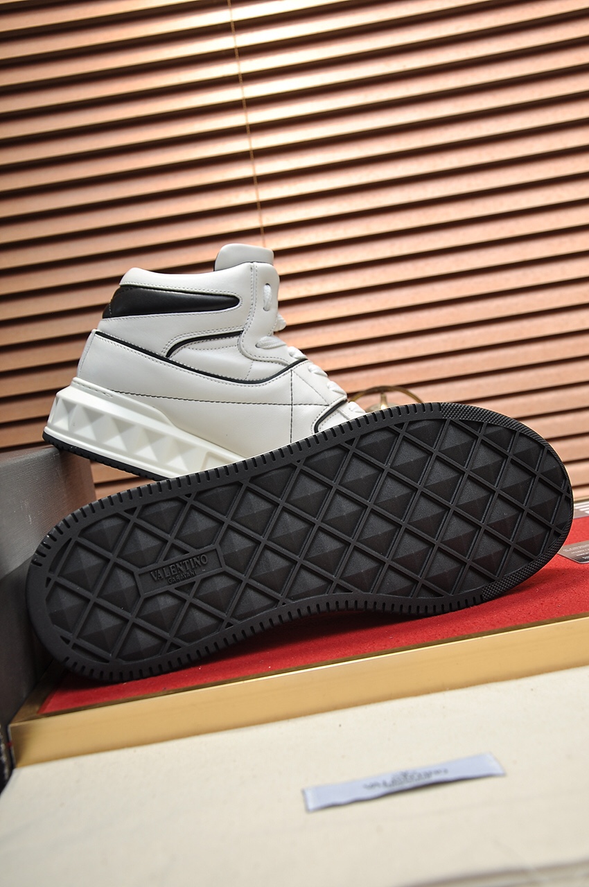 Valentino Garavani One Stud high-top sneakers 3 - vstockx