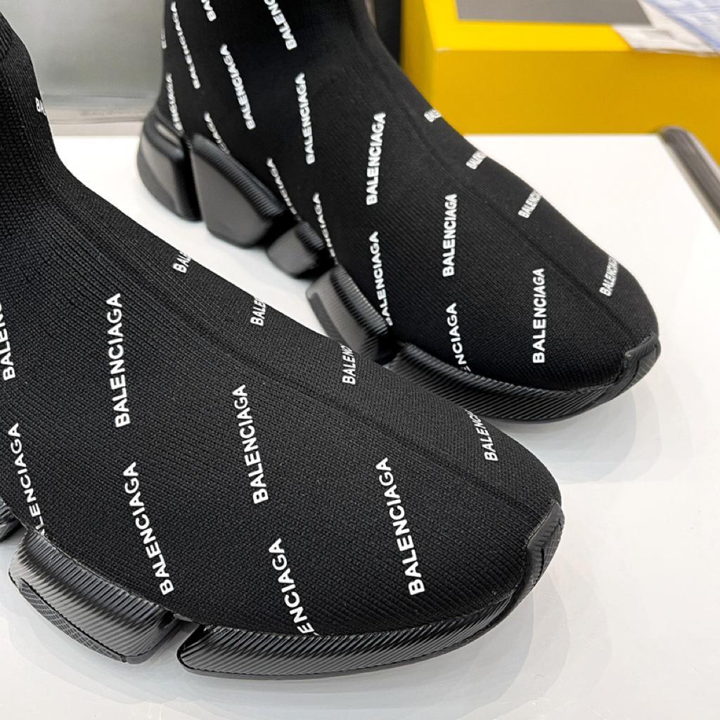 Balenciaga Speed Trainer 2.0 All Over Logo Black White - vstockx