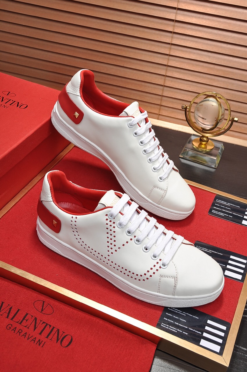 Valentino Garavani Backnet VLOGO low-top sneakers 3 - vstockx