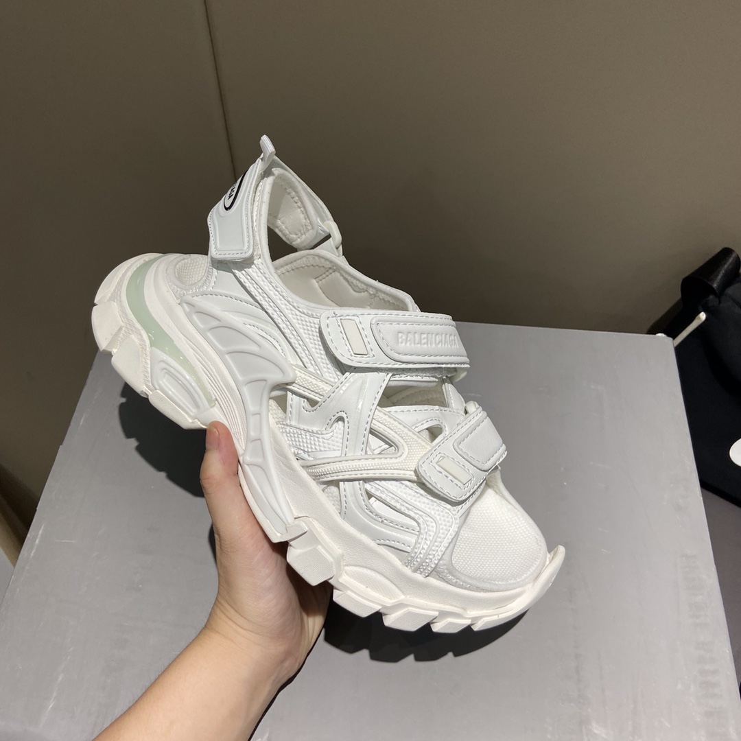 Balenciaga women 7 - vstockx
