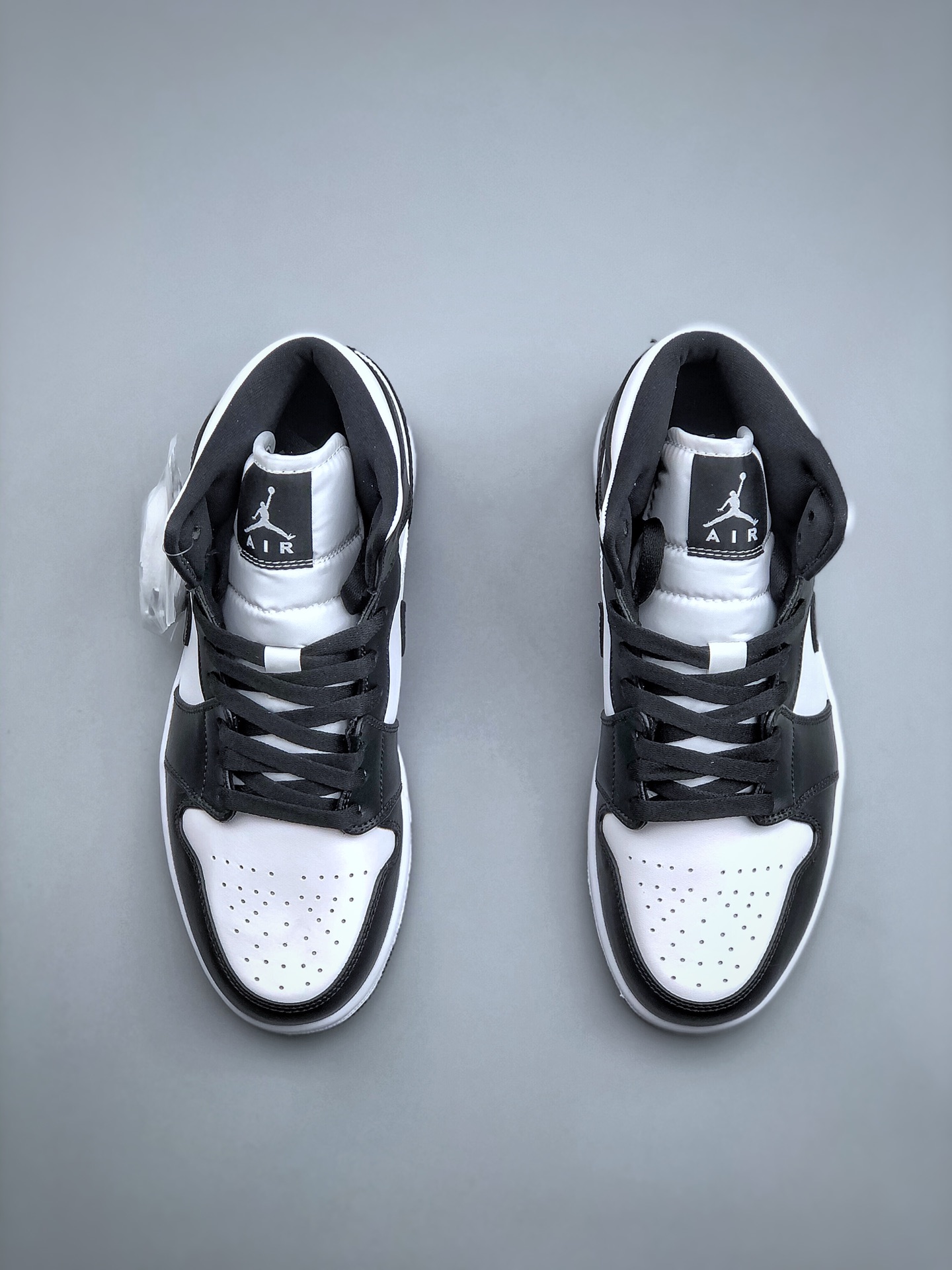 Jordan 1 Mid Panda (W) - vstockx