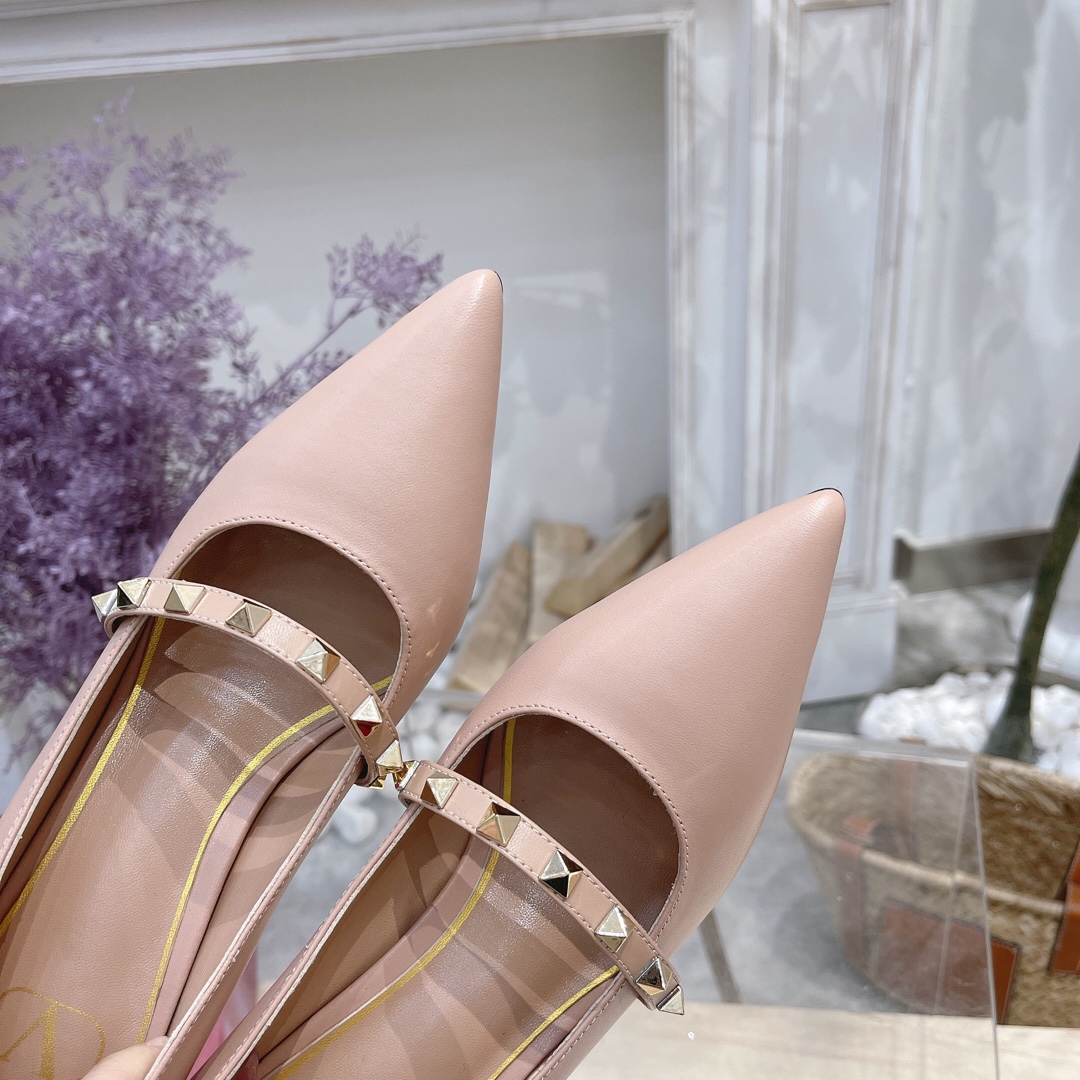 VALENTINO GARAVANI Roman Stud WOMEN 16 - vstockx