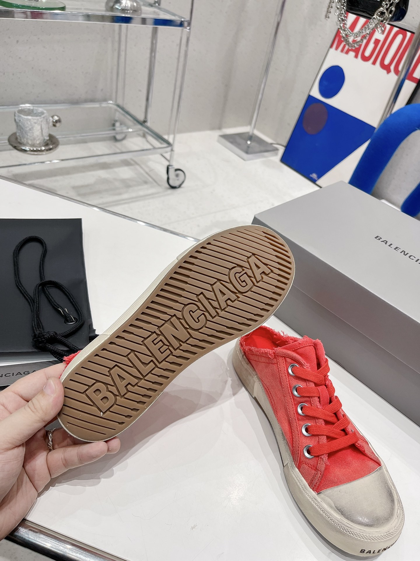 Balenciaga Paris Sneaker 3 - vstockx